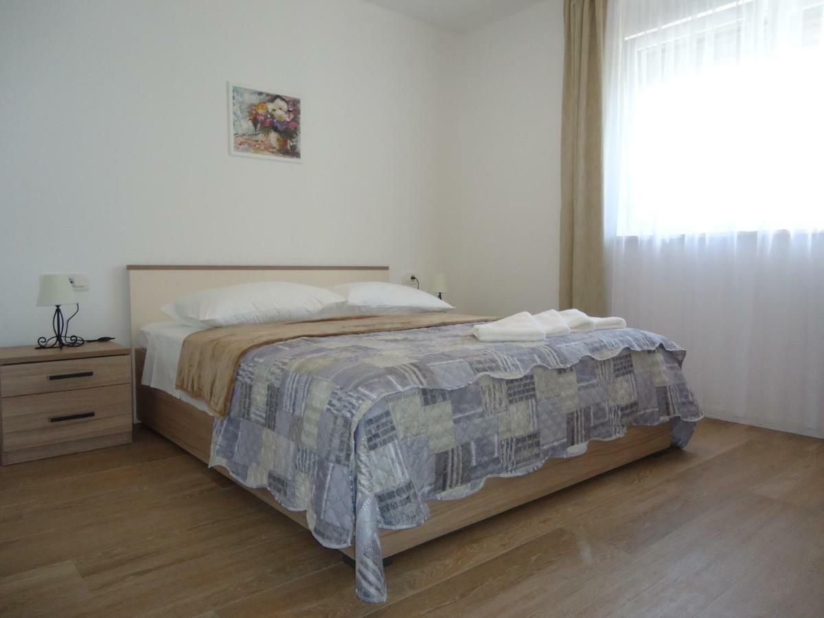Apartment Pipe Malinska Ngoại thất bức ảnh