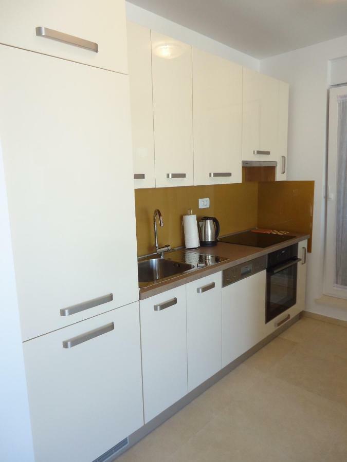 Apartment Pipe Malinska Ngoại thất bức ảnh